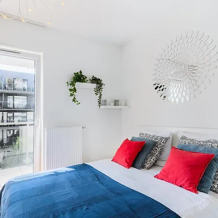 Apartamenty Homely Place Serce Poznania - Stary Rynek - Parking Apartment *