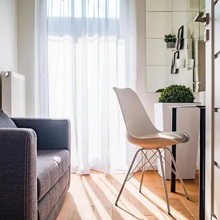 Apartamenty Homely Place Serce Poznania - Stary Rynek - Parking Apartment