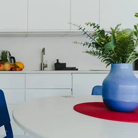 Apartamenty Homely Place Serce Poznania - Stary Rynek - Parking Apartment Poznan