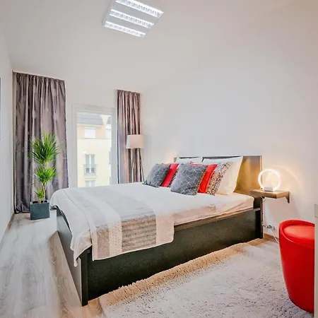 Apartamenty Homely Place Serce Poznania - Stary Rynek - Parking Apartment