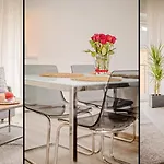 Apartamenty Homely Place Serce Poznania - Stary Rynek - Parking