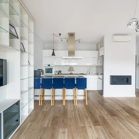 Apartament Homely Place Serce Poznania - Stary Rynek - Parking