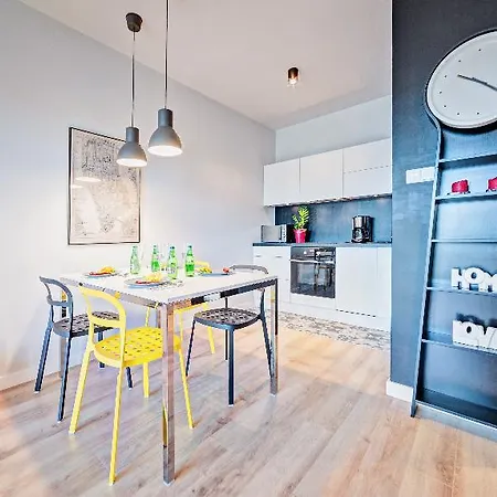 Homely Place Serce Poznania - Stary Rynek - Parking بوزنان