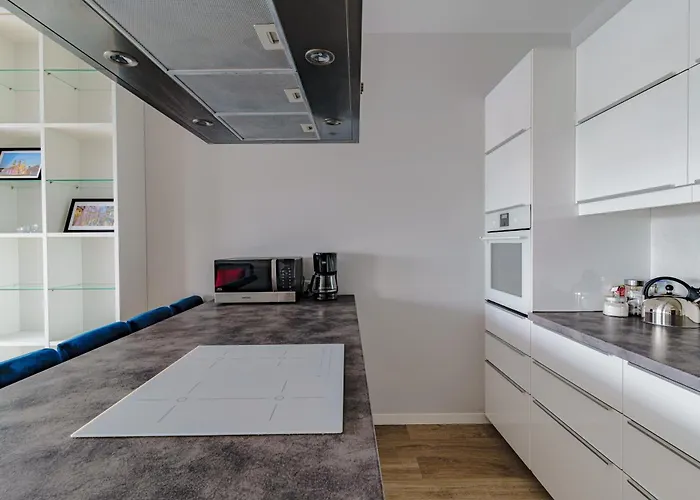 Homely Place Serce Poznania - Stary Rynek - Parking